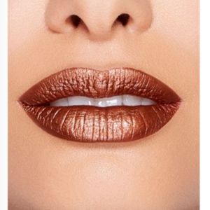 Too Faced Melted Matte-tallic Lipstick